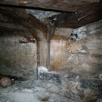 Richard Underground Factory