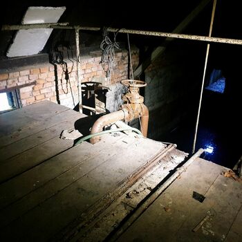 raketoplán kosmická loď satelitní řemeslo ponorka vozidlo ponorné