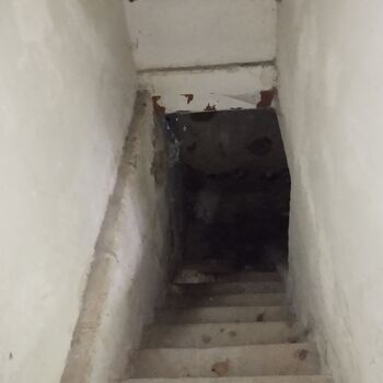 Opuštěná škola / internát