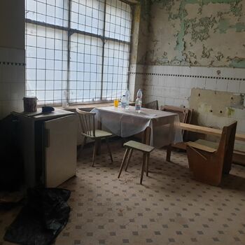 místnost interiér nábytek tabulka křeslo dům domácí moderní podlaha