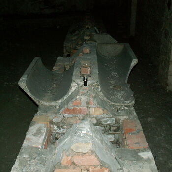 Richard Underground Factory