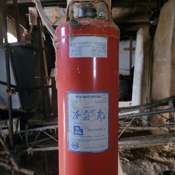 Eine geschäftige Mühle Eine geschäftige Mühle