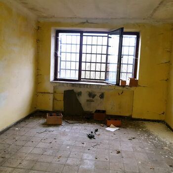 Buňka věznice nápravném zařízení Architektura zeď nápravného zařízení Buňka věznice nápravném zařízení Architektura zeď nápravného zařízení