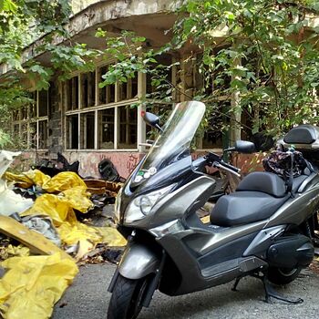 motor scooter wheeled vehicle vehicle conveyance