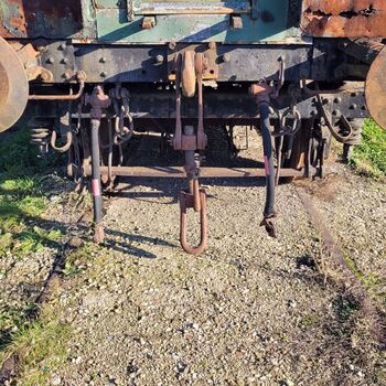 Po kolejích v zatáčce