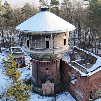Alter Schießstand und Wassertank