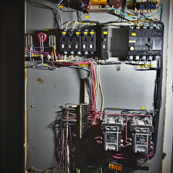 centrální procesorová jednotka jistič pojistka zařízení