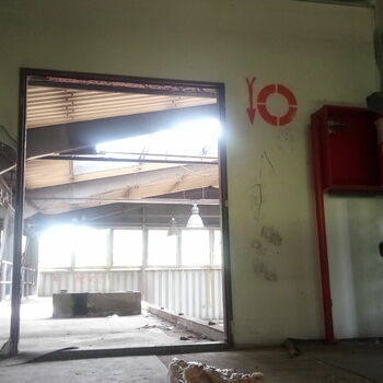 dveře garáž posuvné dveře Architektura