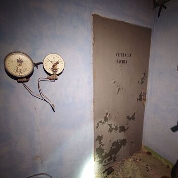 Insulated building of the replacement power supply Insulated building of the replacement power supply