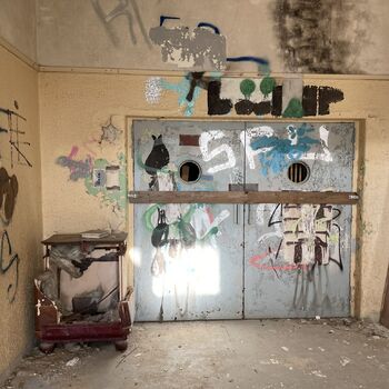 2025 Ex-sovětská nemocnice