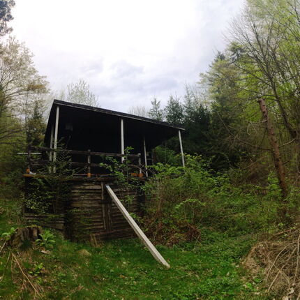 chata s propadlou střechou chata s propadlou střechou