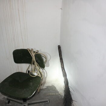 The terrifying underground! A semi-functional factory