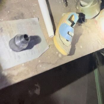 Opuštěný zámek z 19.století Opuštěný zámek z 19.století