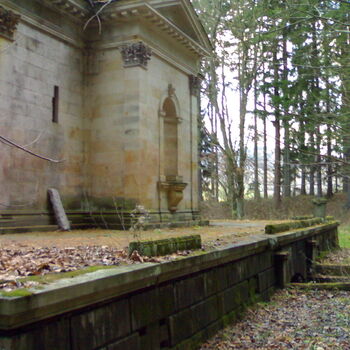 Mausoleum im Jeseníky-Gebirge