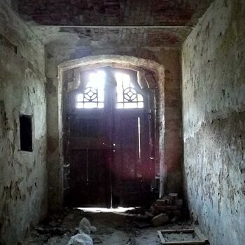 staré Buňka zeď Architektura budova dveře starověké kámen