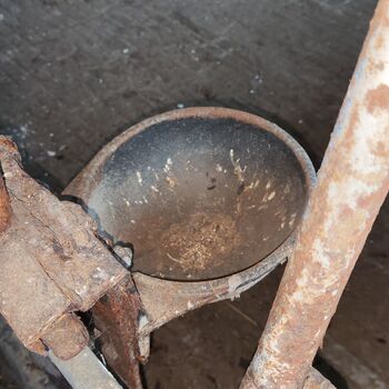 Abandoned farm building_2025