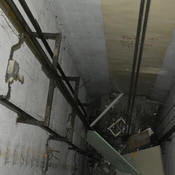 zařízení krok podpora budova Architektura