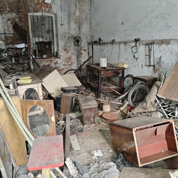 What happened here? The abandoned, well-preserved farmstead of Mr. Václav...