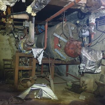 kotel loď kontejner