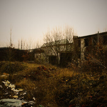 Haly plné tajemství... Opuštěná fabrika