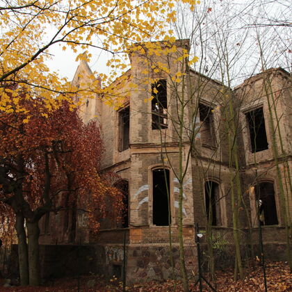 Vila v novogotickém stylu od Ignaze A. Gaubeho 2019