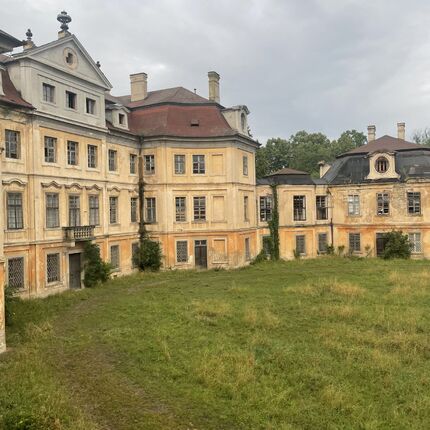 GEH NICHT IN DAS SCHLOSS! GEH NICHT IN DAS SCHLOSS!