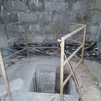 Už se setmělo venku je úplněk.