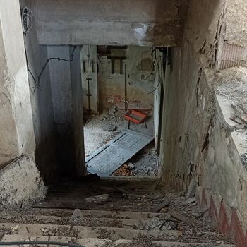 Untergeschoss Zelle alt Mauer Untergeschoss Zelle alt Mauer