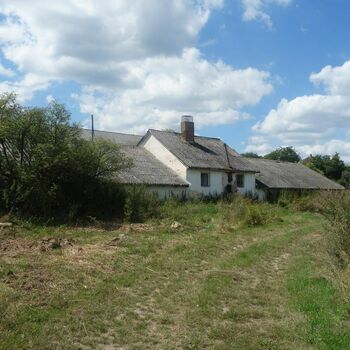 barn building farm building