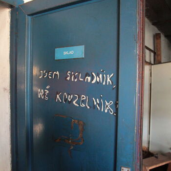 Tryskárna s máčírnou