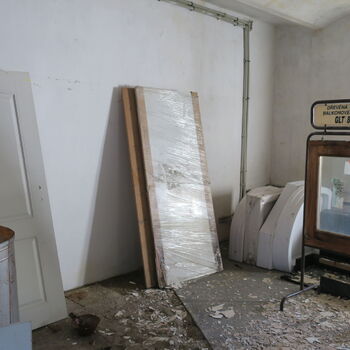 Autodílna ve stavebninách ?