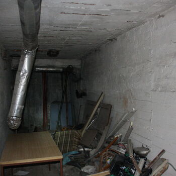 The terrifying underground! A semi-functional factory