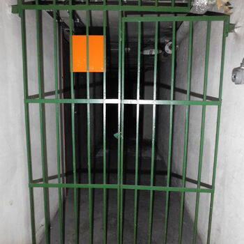 věznice nápravném zařízení Buňka nápravného zařízení instituce