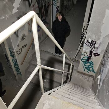 Chátrající léčebna a střet s nečekanými návštěvníky...