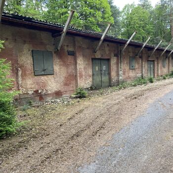 Vojenský objekt na kraji Prahy Vojenský objekt na kraji Prahy