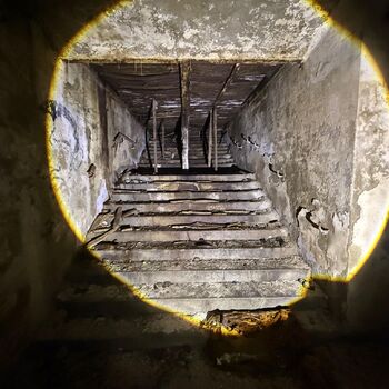 Sedím na kolejích, které nikam nevedou