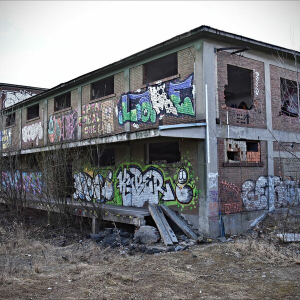 NÁDRAŽÍ CO DÁVNO NEJEZDÍ