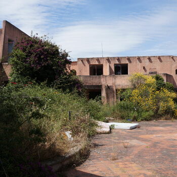 zeď pevnost budova Architektura