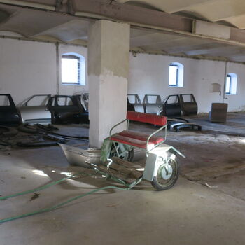 Autodílna ve stavebninách ?