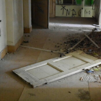 Krankenhaus am Rande der Stadt