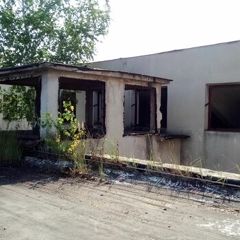 mobile home housing trailer structure wheeled vehicle house home vehicle architecture garage mobile home housing trailer structure wheeled vehicle house home vehicle architecture garage