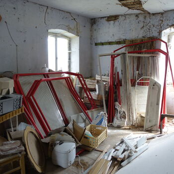 Chaloupka u skleněného ÚDU