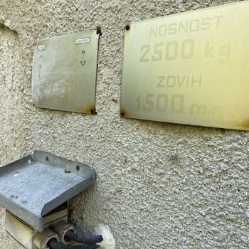 Vojenský objekt na kraji Prahy Vojenský objekt na kraji Prahy