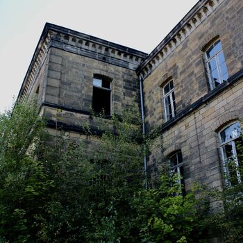 ᴛʀᴀɪɴ ꜱᴛᴀᴛɪᴏɴ