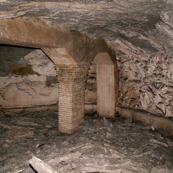 Richard Underground Factory