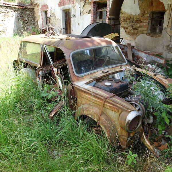 Trabant Farm II.