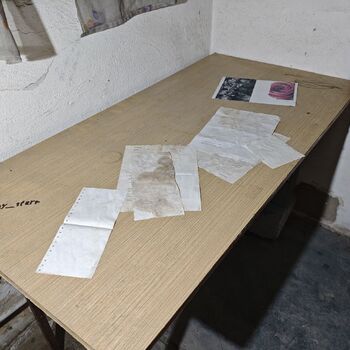 Chátrající léčebna a střet s nečekanými návštěvníky...