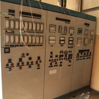 Remote chemical production building Remote chemical production building