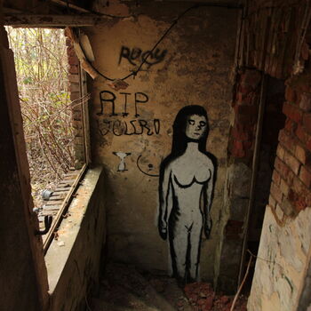 Továrna na tkaní z umělého hedvábí podšívkových materiálů