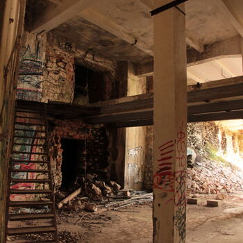 Spinning mill and spinning mill Spinning mill and spinning mill